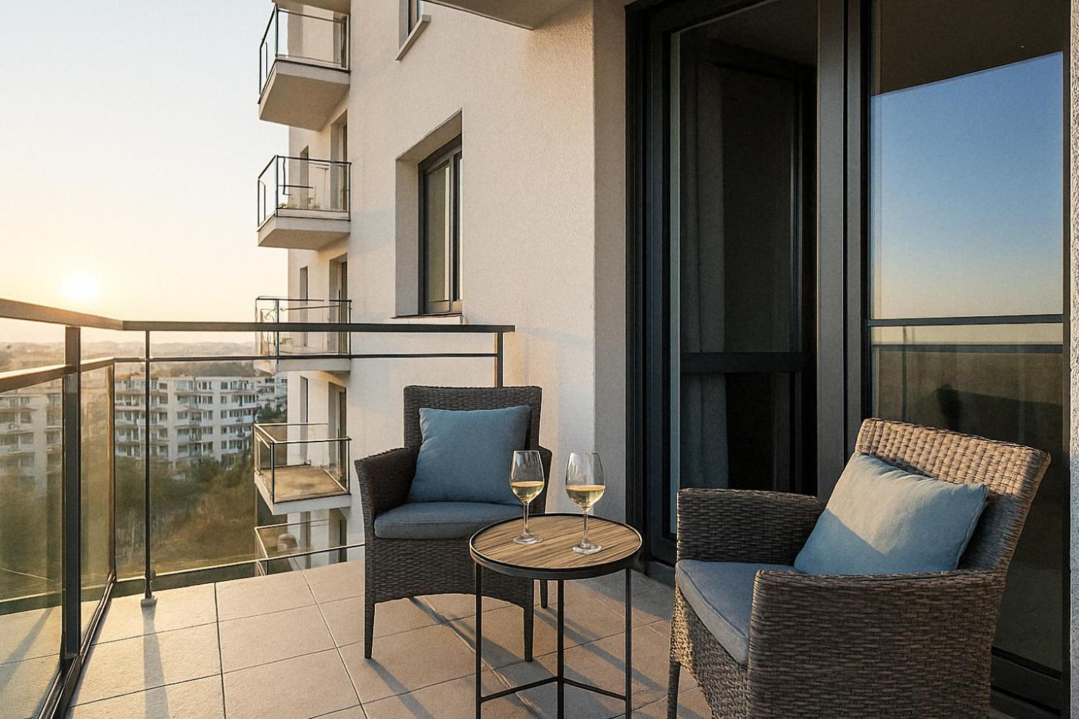 Blushline Wiktoryn Ac Balcony Apartament *